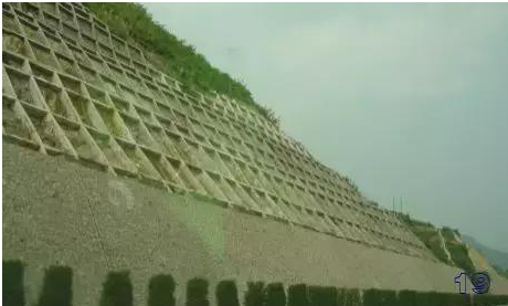 公路路基路面設(shè)計(jì)體會(huì)，滿滿的都是不能疏忽的細(xì)節(jié)！